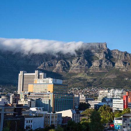 Appartamento Luxurious Loft With Amazing View Of Table Mountain Città del Capo Esterno foto