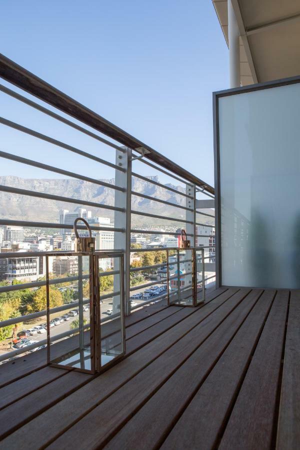 Appartamento Luxurious Loft With Amazing View Of Table Mountain Città del Capo Esterno foto