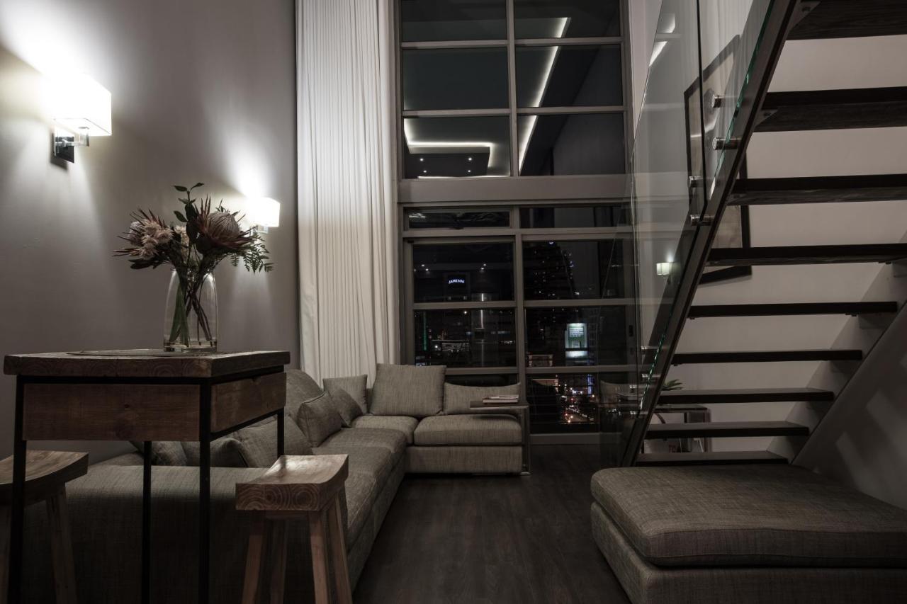 Appartamento Luxurious Loft With Amazing View Of Table Mountain Città del Capo Esterno foto
